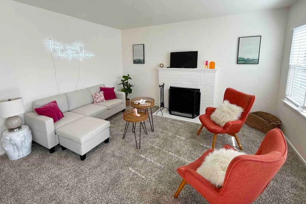 Entire Home By Newport Beach, Disneyland And Sna! Costa Mesa Kültér fotó